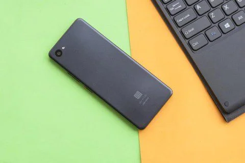 Xiaomi Qin 2: student budget smartphone on Android Go for $73 14